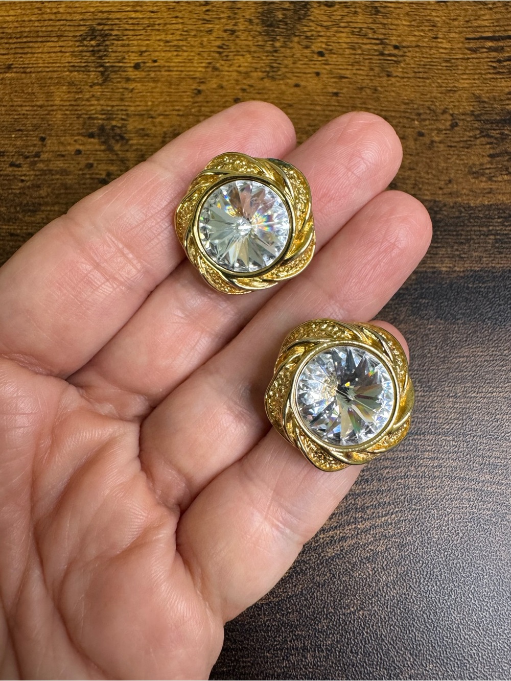 VENDOME Gold-Tone Clear Swarovski Rivoli Crystal Round Stud Earrings - 80’s